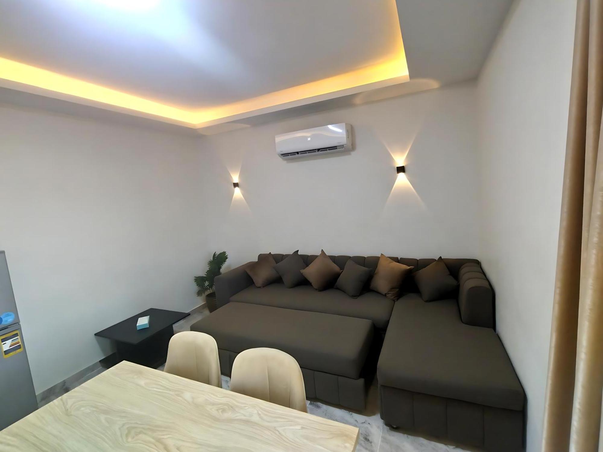 Selena Bay Luxury Sea View 1br Apartment, Private And Pool Aparthotel 4*